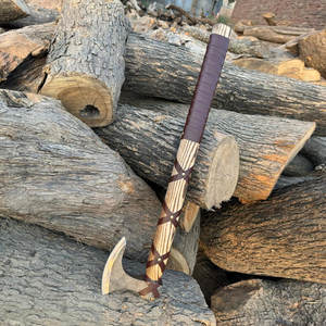 ขวานไวกิ้ง งานแฮนด์เมด สไตล์นอร์ดิก ใบมีดเหล็กกล้าคาร์บอน ด้ามไม้ เหมาะสำหรับตั้งแคมป์ ล่าสัตว์ และเป็นของขวัญ - Product Image 1