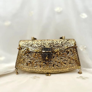 Elegante bolso de mano de latón bicolor con adornos de piedras meenakari coloridas y asa superior, disponible a precios de mayorista. - Product Image 2