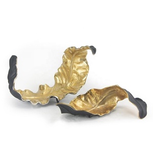 Moderne de luxe En Métal de Sculpture Décoration de Plateau de Table En Gros En Vrac Plateaux - Product Image 1