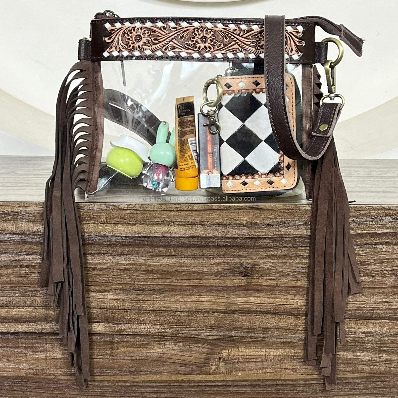 สีน้ำตาล