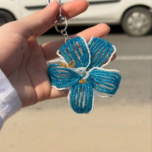 Porte-clés fleur brodé de perles fait main, nouveau design, luxe, fantaisie, tendance, multicolore, pour clés de voiture, de vélo, usage décoratif - Product Image 1