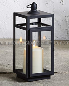 Lanterne moderne en métal noir pour décoration intérieure et extérieure pour rendre l'endroit plus attrayant et entièrement personnalisable. - Product Image 6
