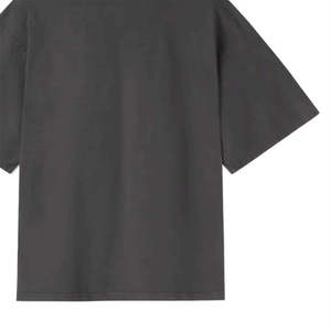 เสื้อยืดผู้ชาย เสื้อยืดทรงหลวมสำหรับผู้ชายและผู้หญิง เนื้อผ้านุ่ม สวมใส่สบาย เหมาะสำหรับใส่ลำลอง ใส่เป็นเลเยอร์ และใส่ได้ทุกวัน - Product Image 3