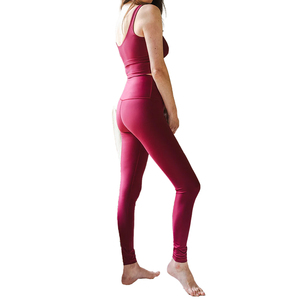 Ensembles de fitness pour hommes de haute qualité, respirants, à séchage rapide, en Spandex/Polyester, comprenant leggings, brassière et haut à manches courtes pour le sport et le yoga - Product Image 1