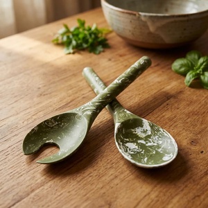 Ensemble de saladiers en résine de qualité supérieure Artizon Studio, cuillère et fourchette, design marbré fait main, résistant aux aliments, passe au lave-vaisselle, au micro-ondes et au four, pour la cuisine - Product Image 3