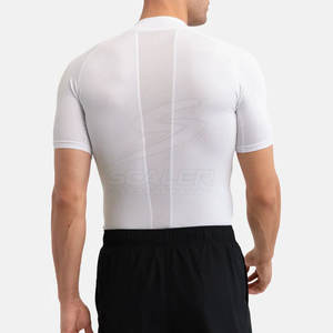 T-shirt de compression tricoté haute performance avec tissu extensible, séchage rapide et respirant pour l'entraînement quotidien à la salle de sport - Product Image 4