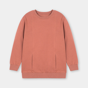 เสื้อไหมพรมแขนยาวสีชมพูแซลมอนสำหรับผู้หญิง ผลิตภายใต้แบรนด์ส่วนตัว ผลิตจากผ้าฝ้าย 100% ระบายอากาศได้ดี เป็นมิตรต่อสิ่งแวดล้อม ทรงหลวมใส่สบาย เหมาะสำหรับฤดูหนาว - Product Image 1