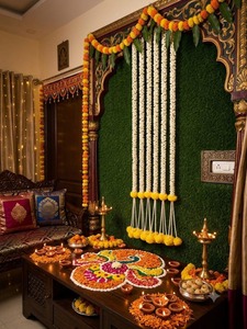 Pompon en soie fait main à motif de fleur de souci, traditionnel, à suspendre, pour la décoration de fête, de mariage, de Haldi, de Mehndi et de festival - Product Image 1