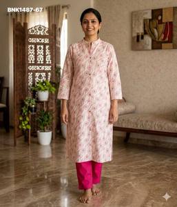 Proveedor de la mejor colección de conjuntos de kurti y pantalón rectos de algodón de bambú estampado de Surat, compras en línea en India - Product Image 4