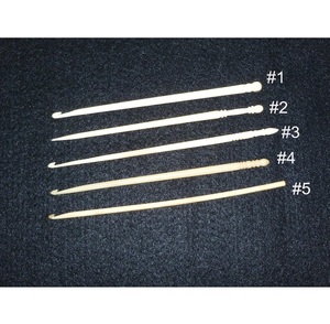 เข็มโครเชต์ทำจากกระดูกขัดเงา น้ำหนักเบา สำหรับงานถักโครเชต์ - Product Image 1