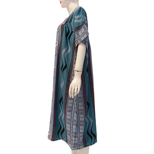 Vestido Maxi Floral Sencillo de Talla Grande para Mujer con Cuello Cuadrado de Chrysanta - Product Image 5