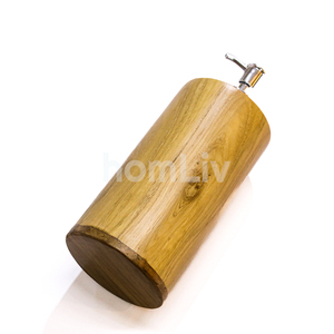 Distributeur de savon artisanal en teck naturel de taille moyenne, cylindre en bois massif durable, pompe à lotion liquide, accessoire de salle de bain - Product Image 1