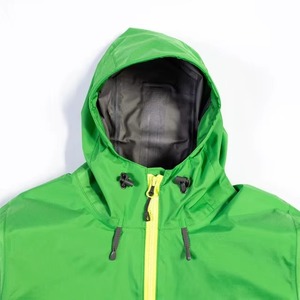 Chaqueta Impermeable para Hombre con Capucha, Ligera, Cortavientos, Reflectante, para Senderismo al Aire Libre, Transpirable y de Secado Rápido, Color Verde - Product Image 4