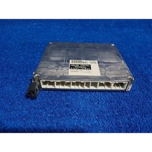 300 ECU y Módulos de Computación Usados 8966133B50 - Product Image 2