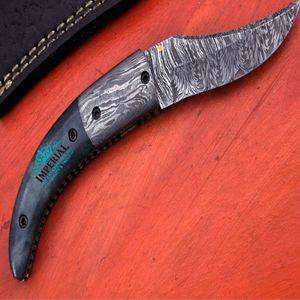 Cuchillo de caza de acero de Damasco con hoja de punta caída y diseño plegable con perilla para el pulgar, ideal para uso en camping al aire libre. - Product Image 2