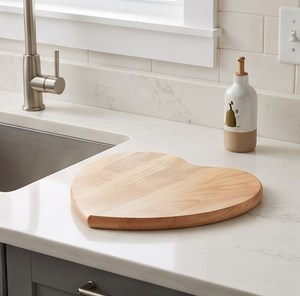 Tabla de Cortar de Madera con Forma de Corazón Minimalista, Tabla de Cortar Duradera de Madera Natural para Preparación de Alimentos - Product Image 5