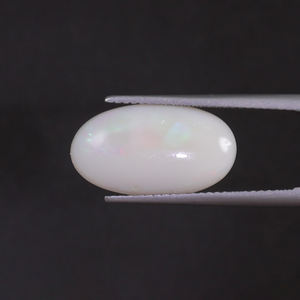 Opale blanche naturelle, pierre précieuse en vrac, 4,97 carats, taille ovale 18x10mm, certifiée IGI, taillée à la main, polie, traitée par cirage/huile, vente en gros - Product Image 1