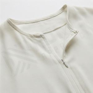 Abaya de conception élégante et modeste pour femmes musulmanes, robe de l'Aïd, ornée de perles, légère, longueur cheville, en polyester soyeux, ensemble 2 pièces Kaftan - Product Image 4