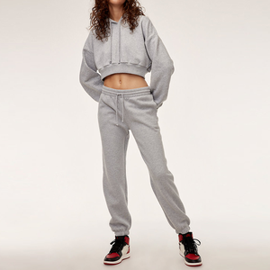 Ensemble de survêtement unisexe gris à capuche en polaire à carreaux, pantalon de survêtement long avec poches latérales, tenue décontractée d'hiver 100% coton respirant - Product Image 5