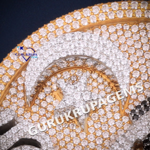 Colgante redondo con logotipo y letra personalizados RTS, con diamantes brillantes de talla redonda D VVS, plata de ley 925, probado con el detector de diamantes. - Product Image 3