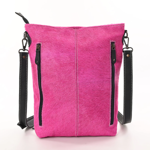 Bolso Bandolera de Mujer en Cuero de Ante Rosa con Grabado de Toro, Hecho a Mano, Duradero, de Lujo, con Correa Ajustable, Venta al Por Mayor - Product Image 4