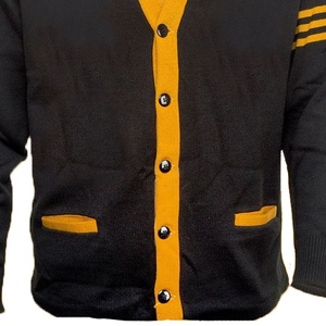 Cárdigan de punto negro para hombre Iota Phi Theta, personalizado al por mayor, con ribete amarillo, manga larga, cierre de botones, suéter de otoño - Product Image 5