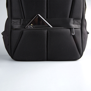 Sac à dos professionnel pour ordinateur portable, résistant à l'eau, avec port de charge USB intégré et serrure à combinaison pour la sécurité en voyage - Product Image 6