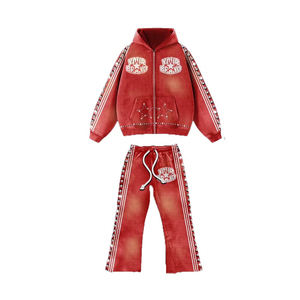 Survêtement unisexe tendance en molleton 100% coton, style streetwear, avec impression sérigraphique et strass effet soleil délavé, collection Equality Premium - Product Image 1