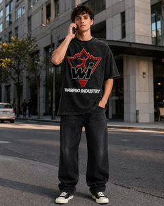 เสื้อยืดปักลายยูนิเซ็กซ์ แบรนด์ Special Warpro Industry คอกลม ทรงหลวม สวมใส่สบาย แขนสั้น สีดำ พร้อมโลโก้สีแดง - Product Image 6