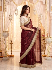 Sari en soie bordeaux avec broderie et bordure dorées pour les occasions de mariage, sari traditionnel pour femmes, longueur au sol - Product Image 3