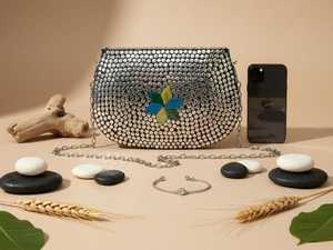 Sac à bandoulière de luxe pour femme, fait main, en mosaïque métallique et perles, motif floral, idéal pour mariages, soirées et célébrations - Product Image 6