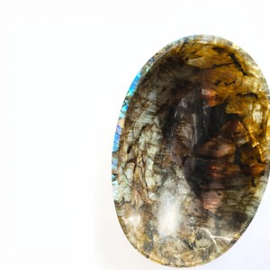 Bol ovale artisanal en labradorite, récipient en cristal de guérison pour bibelots et décoration intérieure - Product Image 4