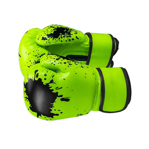Guantes de boxeo personalizados con cordones para niños, logotipo y color personalizados, hechos de cuero de la mejor calidad para entrenamiento. - Product Image 6