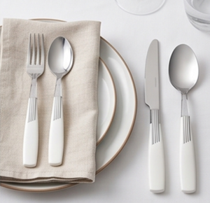 Modern Stainless Steel Flatware Set With <b>Mirror</b> Polish And <b>Plastic</b> Handle Vertical Design Perfect For Daily Use Kitchenware - Product Image 4