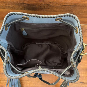 Famosa marca de diseño Boot Stitch Hand Tooled Suede Leather Mujeres Fringe Crossbody Bucket Bag Lujo Cuero de vaca Señoras Bolsos - Product Image 5