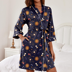 Robe kimono en soie bleu foncé imprimée pour femme, col en V, motif soleil et horloge, longueur mi-longue, vêtement de nuit - Product Image 3