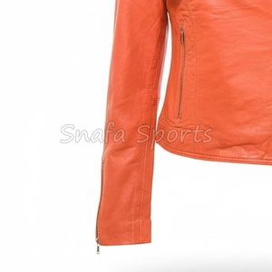 Chaqueta de cuero para mujer de primera calidad, material suave, prenda exterior que ofrece durabilidad, comodidad y un estilo moderno y a la moda. - Product Image 4