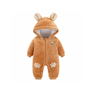Combinaison à capuche en fausse fourrure avec oreilles et pattes d'ours, vêtements d'hiver pour bébés, sweat à capuche en fausse fourrure avec appliques de pattes d'ours, combinaison avec appliques de pattes - Product Image 2