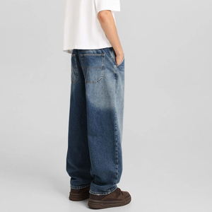 Jean en denim délavé bleu coupe droite ample pour homme, taille mi-haute, style décontracté, idéal pour l'automne - Product Image 2