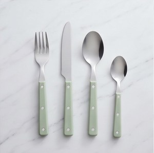 Juego de cubiertos minimalista con mangos verdes, cuchillo, tenedor y cuchara de acero inoxidable, apto para lavavajillas, para vajilla de cocina. - Product Image 1