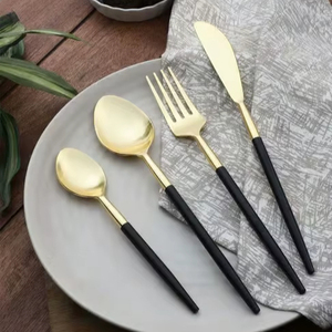 Ensemble de couverts en métal contemporains pour la restauration, cuillère et fourchette, parfait pour les buffets et l'utilisation en cuisine - Product Image 1