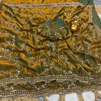 Sari en soie Royal Pure Space avec broderie originale de perles dorées, bordure découpée par des designers, chemisier fantaisie lourd, sari de soirée haut de gamme