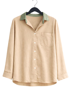 Conjunto de dos piezas para mujer, camisa beige y pantalones anchos de color verde claro, conjunto informal de lino para verano, fabricante de ropa OEM personalizada - Product Image 1