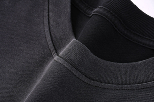 T-shirt pour homme en coton 100% de haute qualité, coupe ample, vintage, effet délavé à l'acide. - Product Image 2