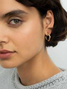 Plain Wavy Minimalist Elegant <b>Huggie</b> Hoops Earrings for Women Everyday Modern Classic Jewelry Push Back 14K <b>Solid</b> <b>Gold</b> Wholesale - Product Image 4