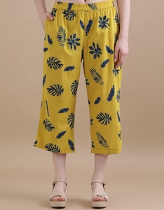 ชุดคุร์ตะผ้าฝ้ายพิมพ์ลายดอกไม้ทรงหลวม KV Relaxed Fit พร้อมกางเกงขายาว (ชุด 2 ชิ้น) - Product Image 4