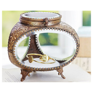 Cajas de Joyería Modernas de Vidrio Biselado y Latón |   Caja de Almacenamiento de Joyería Decorativa Hecha a Mano con Color y Tamaños Personalizados - Product Image 1