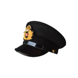 Chapeau d'uniforme classique avec broderie décorative et finition en tissu de qualité supérieure pour les collections de tenues cérémonielles - Product Image 1