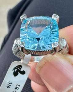 Anillo de Plata con Piedra de Topacio Azul, Significado y Beneficios: Sanación, Protección, Energía Positiva, Equilibrio Espiritual y Estilo Elegante - Product Image 1