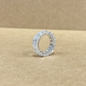 Bague d'éternité de luxe en or blanc 14 carats avec diamants taille émeraude LGD, poids total 12,21 carats, bijou de créateur pour mariage et anniversaire - Product Image 3